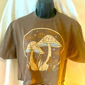 Mushroom print cropped T-shirt